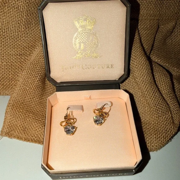 VTG Juicy Couture Gold Plated Faceted Heart Drop Dangle CZ Earrings New in Box